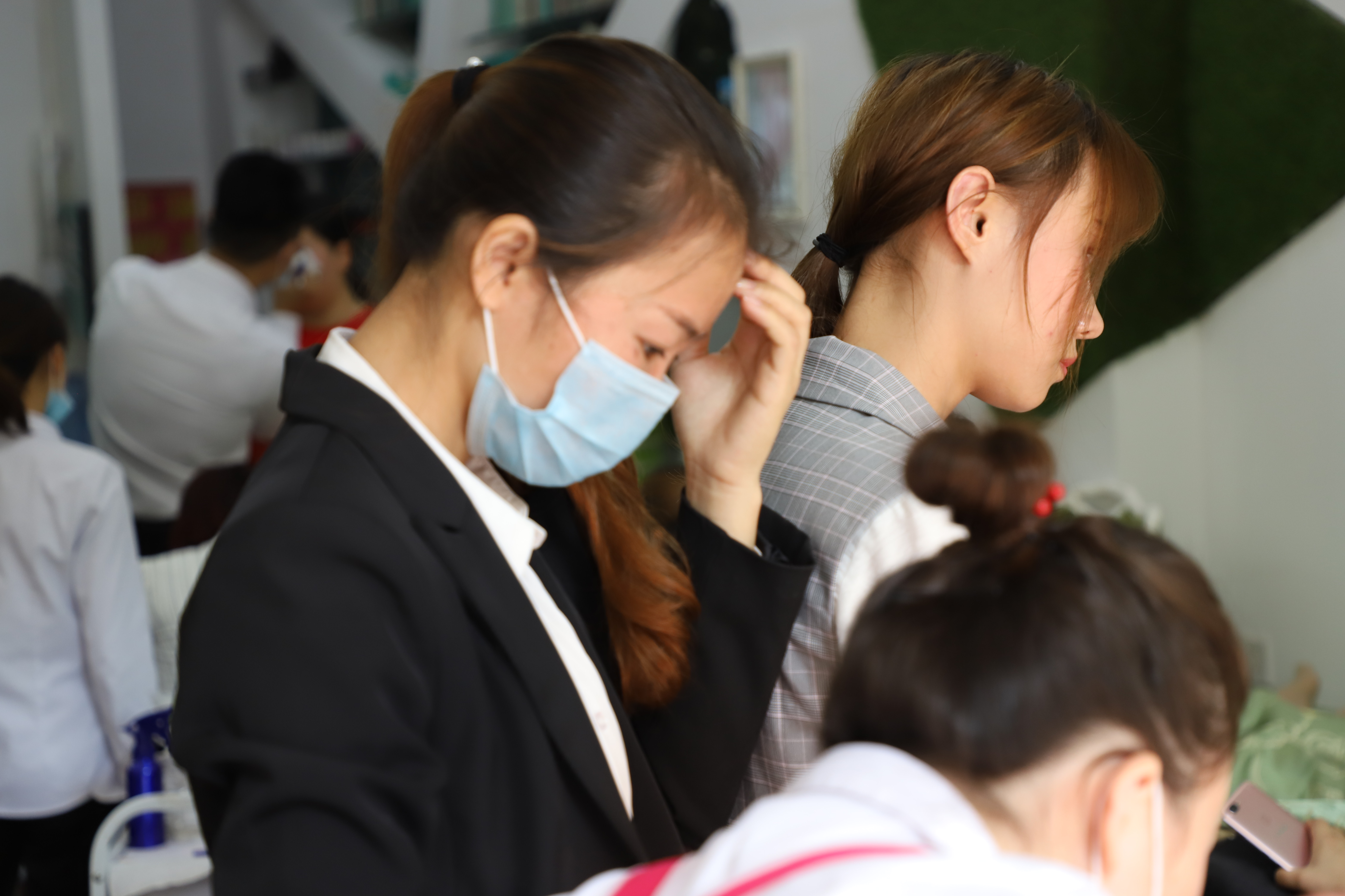 开云官方下载-包含队伍奋力拼搏精湛技艺令人叹为观止的词条