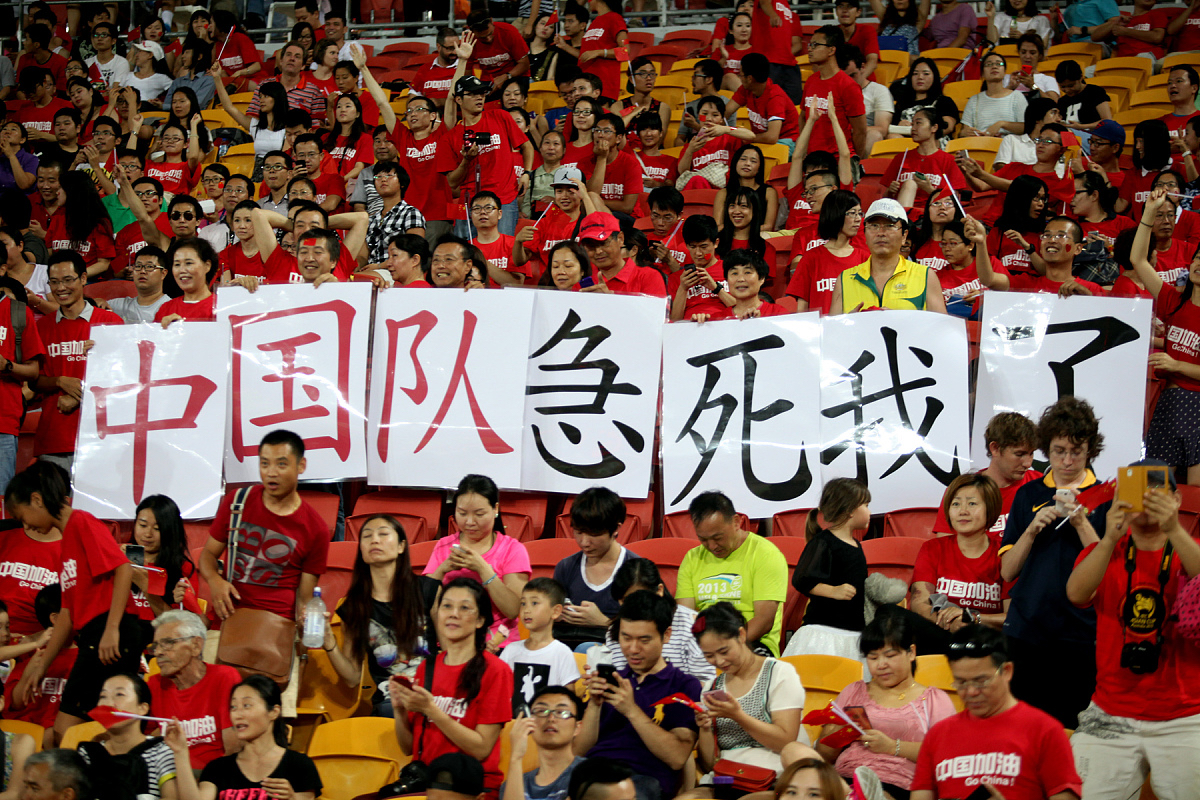 开云体育官网app-球员们以无比热情迎战，场面激烈激动不已
