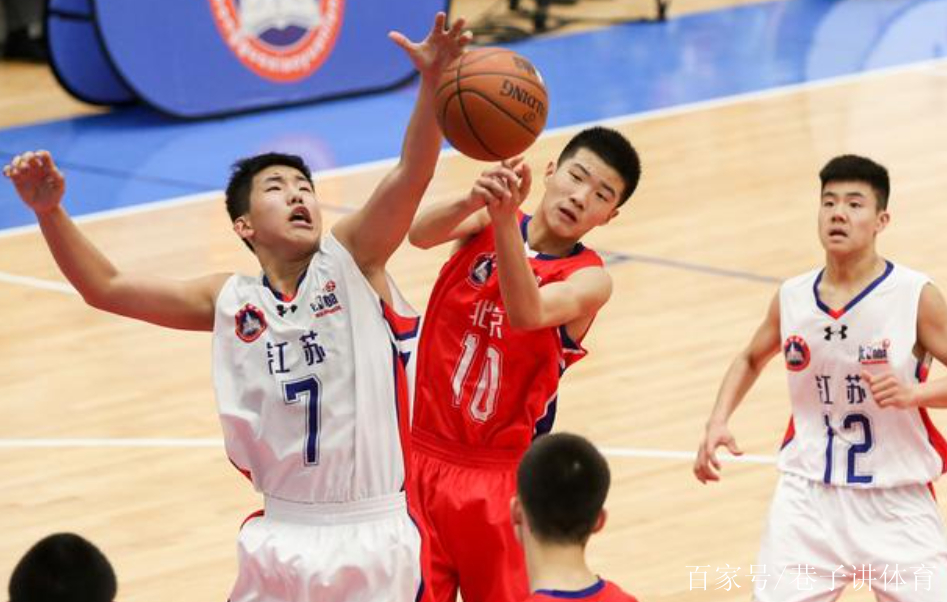 男子篮球赛实时报道：四川队突破战绩纪录的简单介绍